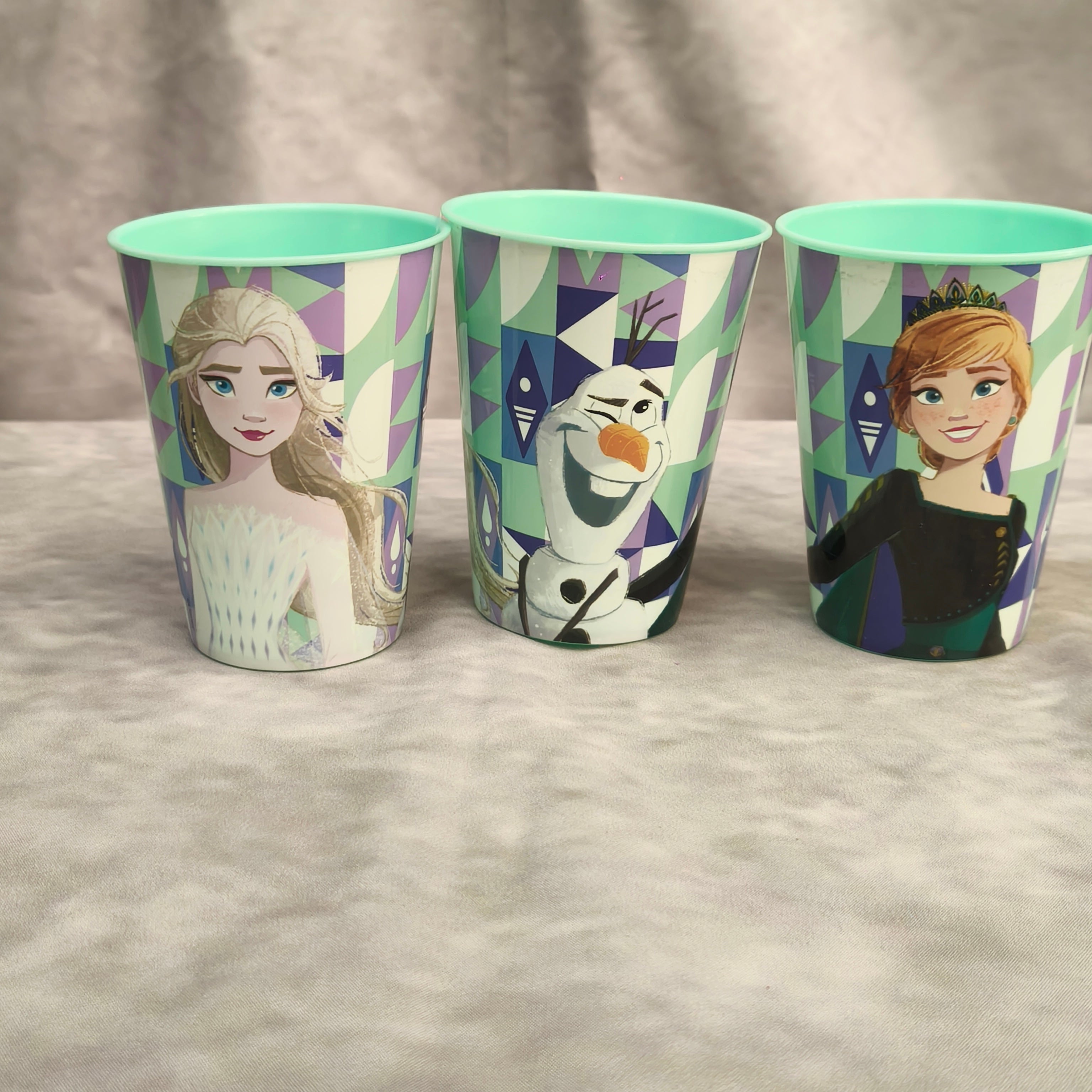 Bicchiere di plastica di frozen