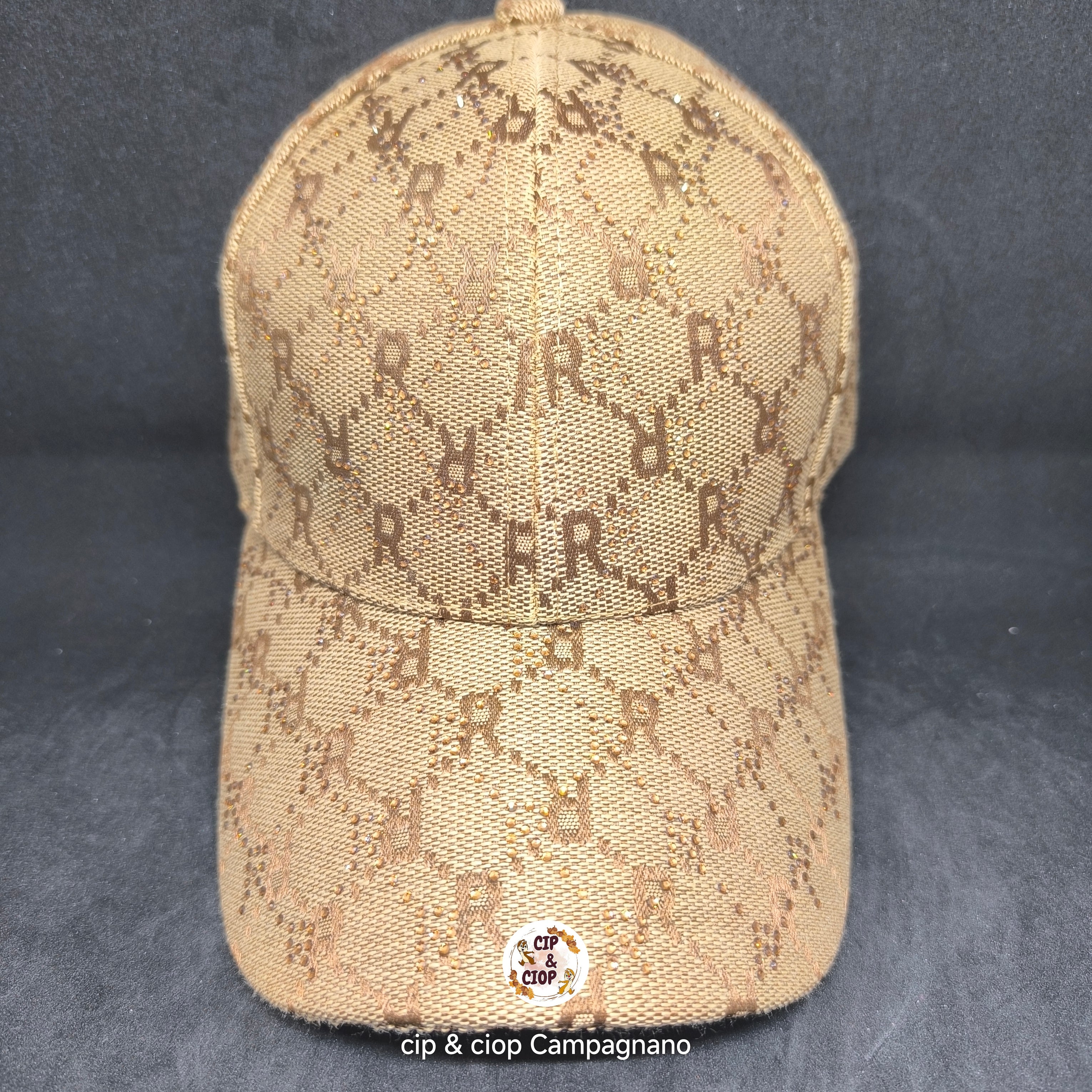 Cappello con visiera