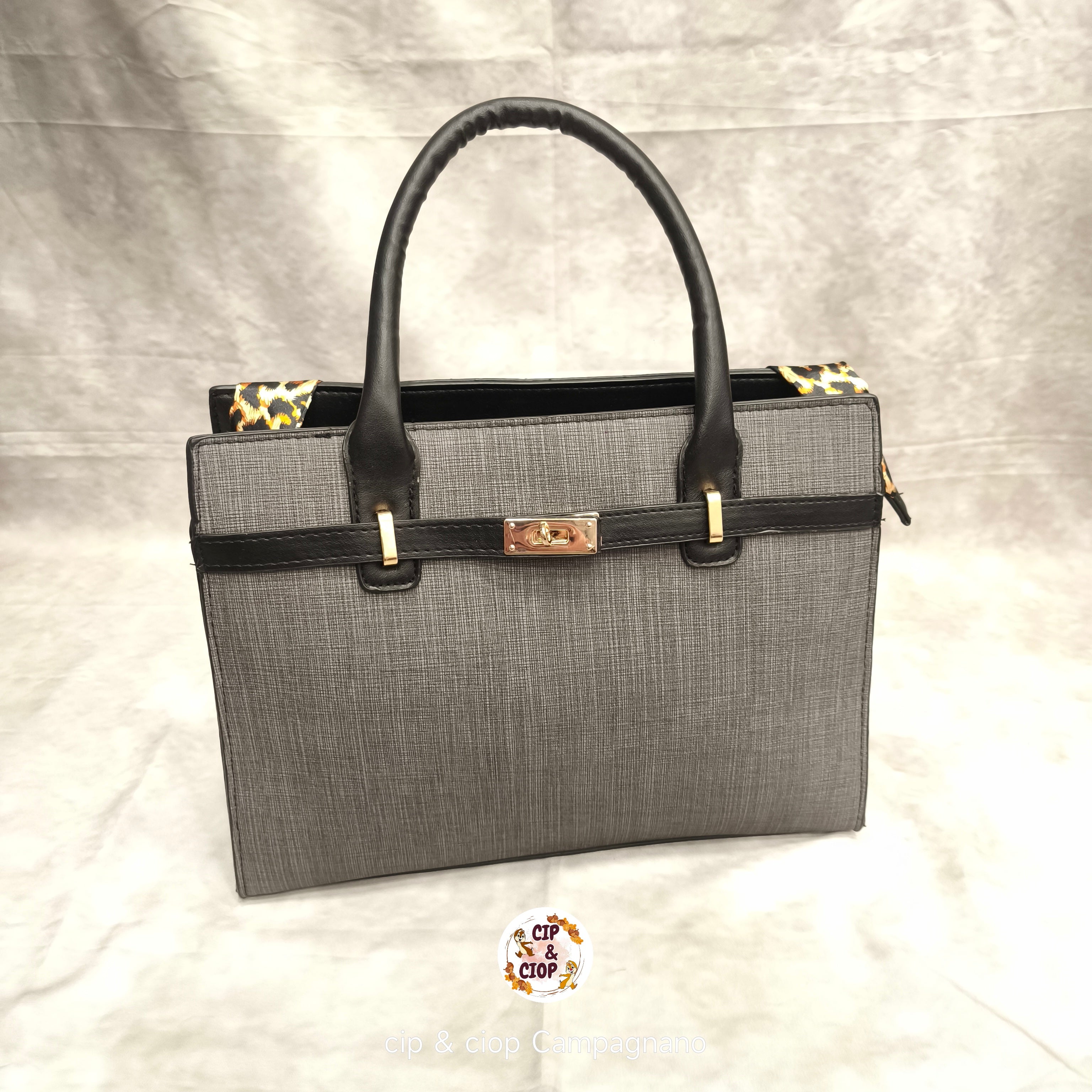 Borsa con foulard