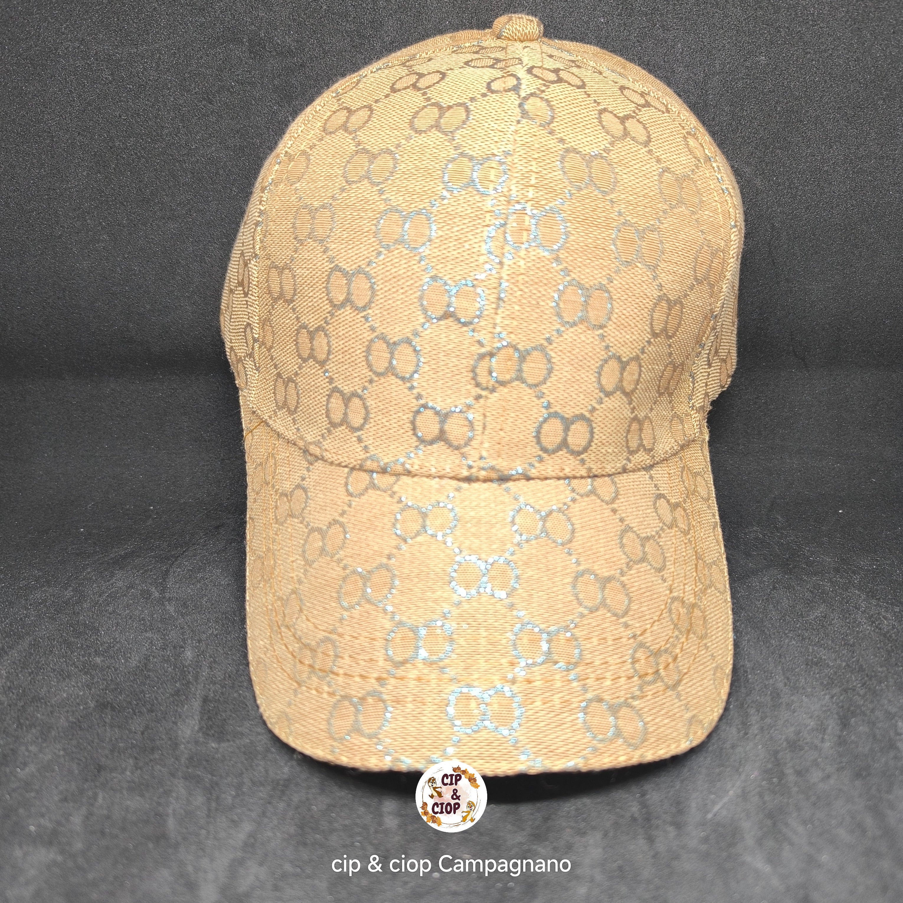 Cappello con visiera
