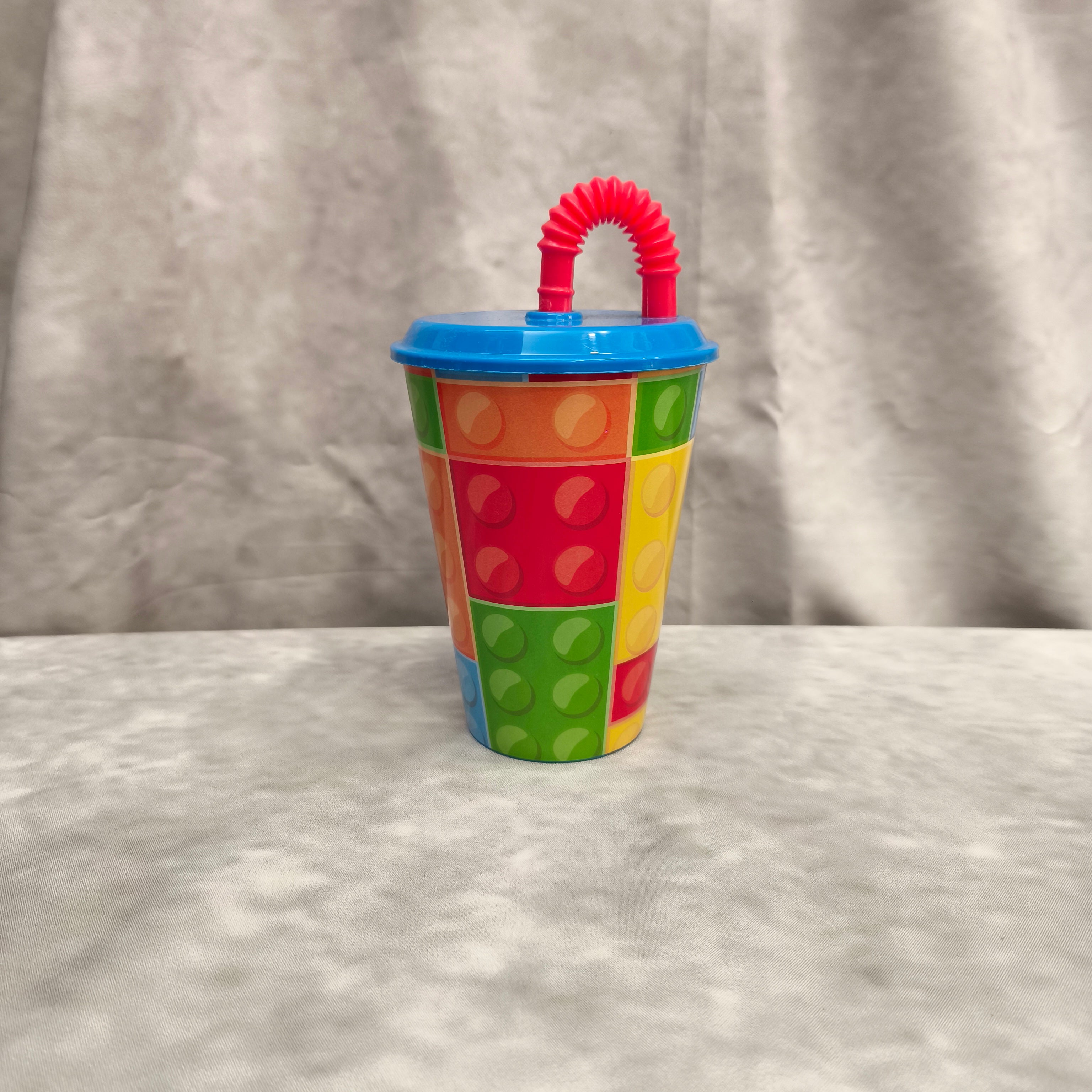 Bicchiere in plastica con cannuccia  della lego