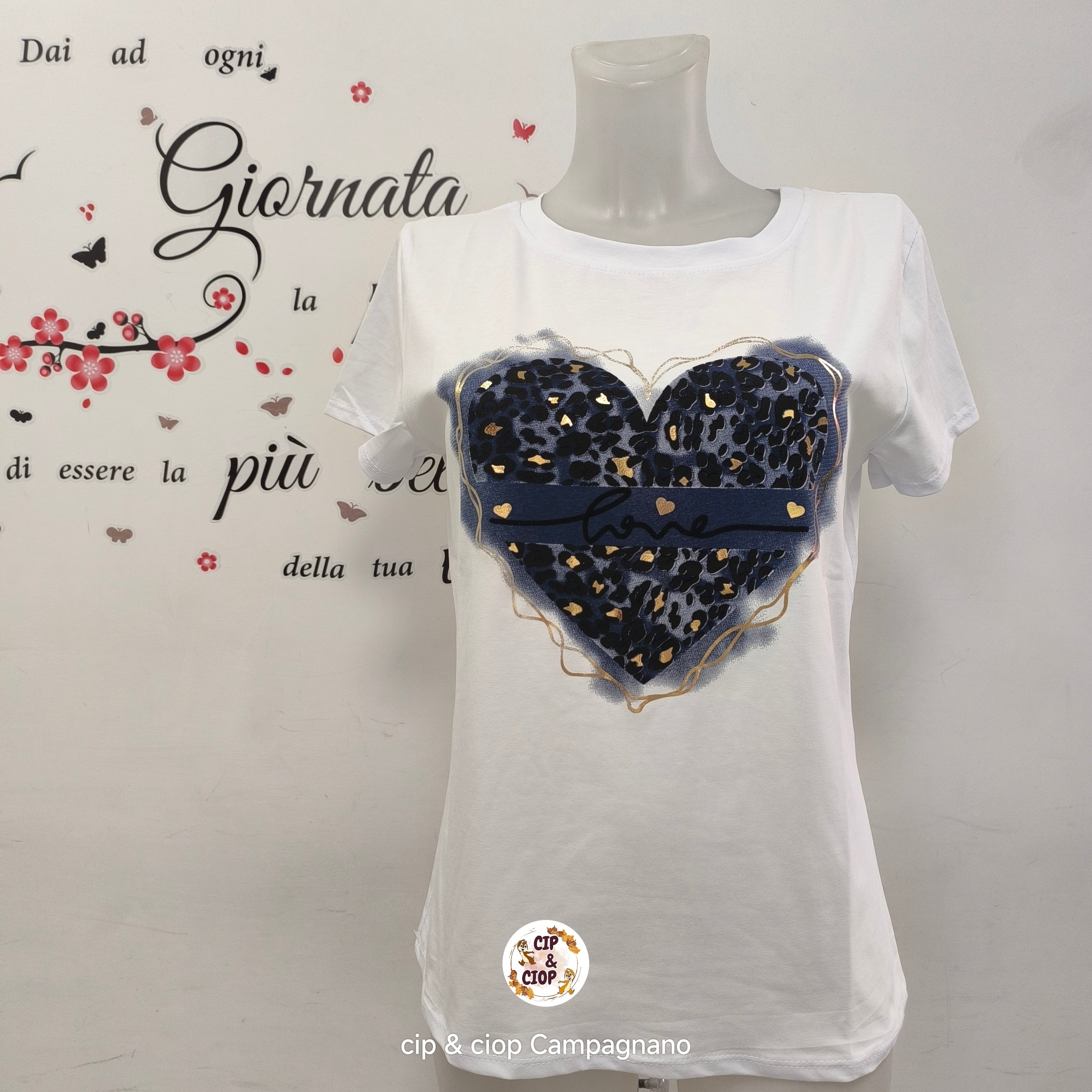 Maglietta dettaglio cuore